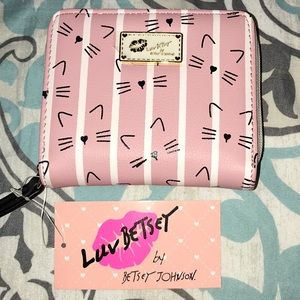 Betsey Johnson Pink Stripe Cat Wallet - NWT! 💗